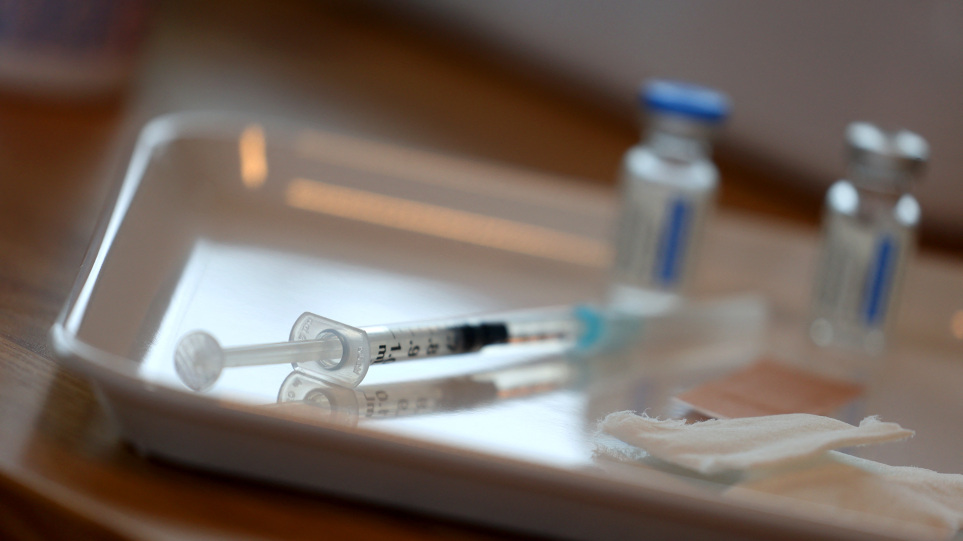 Γερμανία: Εξετάζεται τρίτη δόση εμβολίου στις ευπαθείς ομάδες από 1η  Σεπτεμβρίου