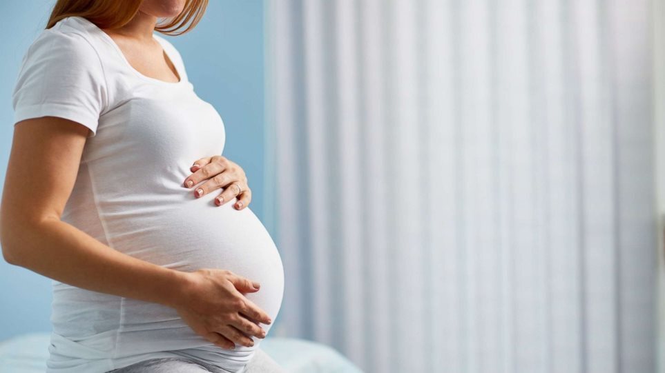 Αλμυρός: Μία έγκυος γλύτωσε τα χειρότερα - Της έριξε μπουνιά ο άνδρας της  για να μην καπνίσει
