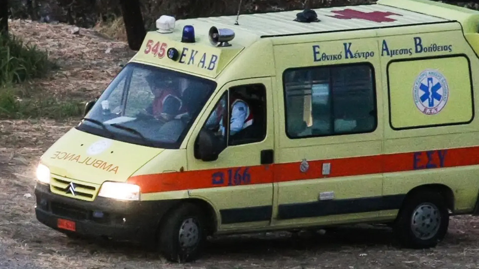 ambulance-02