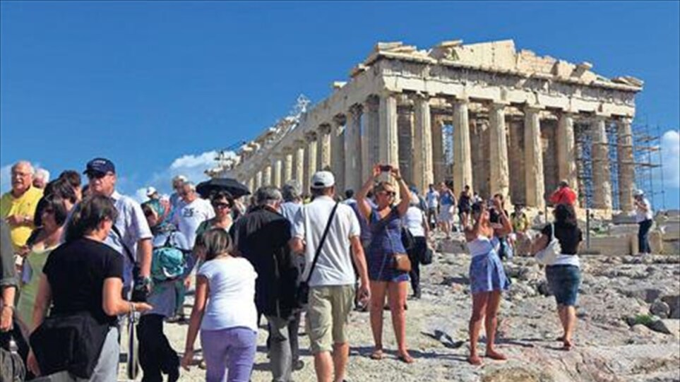 akropoli-touristes