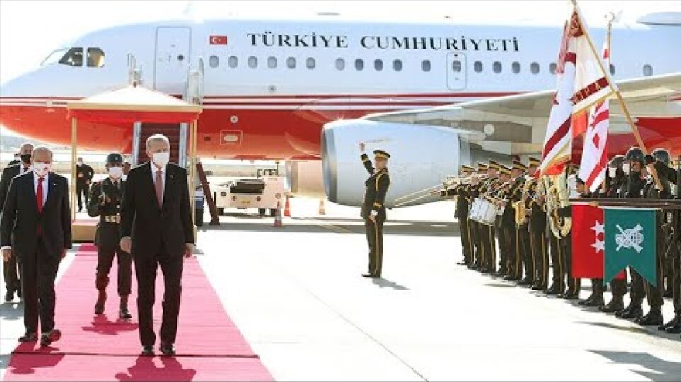 Cumhurbaşkanı Erdoğan KKTC'de - Cumhurbaşkanı Erdoğan Ercan Havalimanı'nda törenle karşılandı