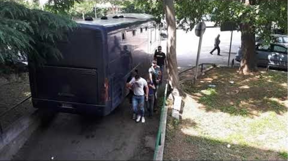 Thestival.gr Συλληφθέντες για επίθεση σε Γ. Μπουτάρης