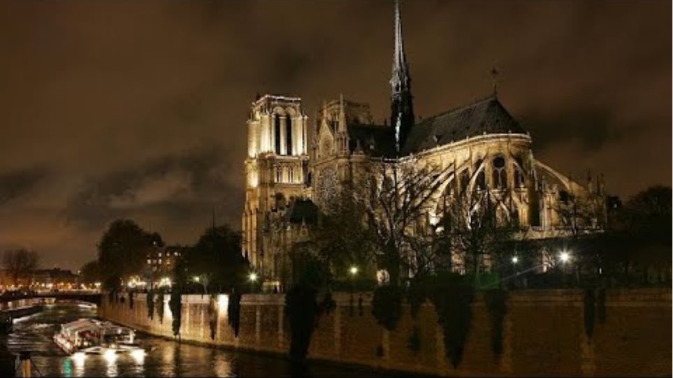 «H Notre Dame στις φλόγες»-Νέα ταινία του Ζαν Ζακ Ανό