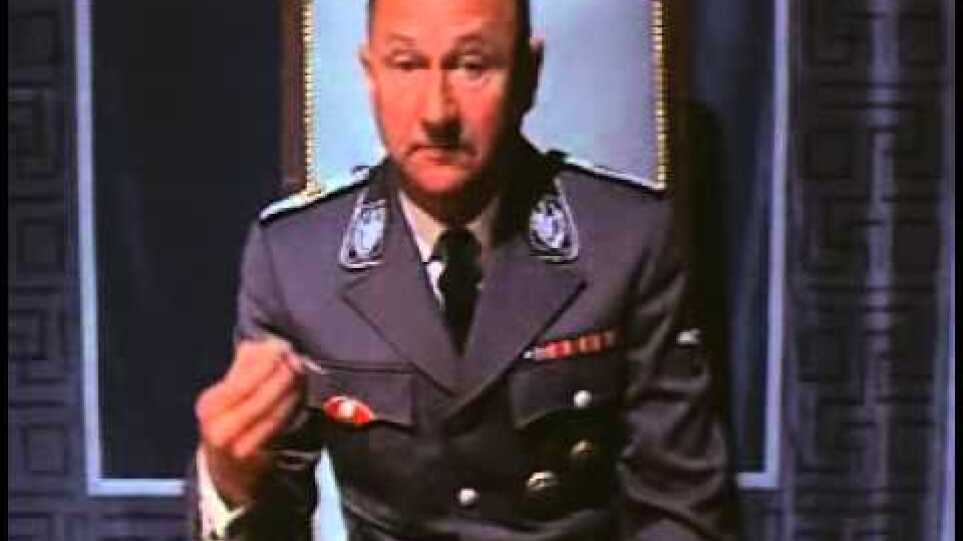 Donald Pleasence luan Himmlerin