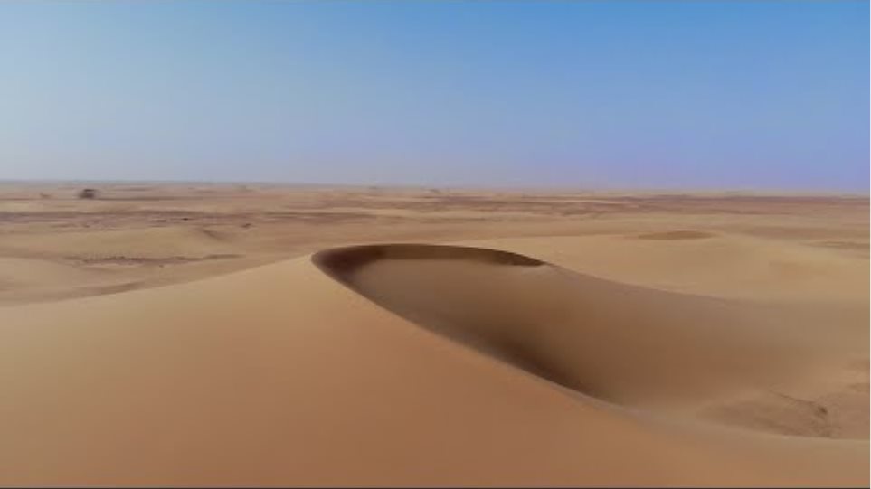 Thousands of Migrants Abandoned in Sahara Desert