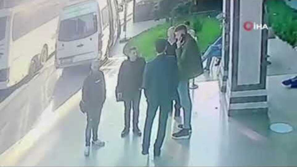 На интернет се појавија снимки од качувањето на патниците во автобусот