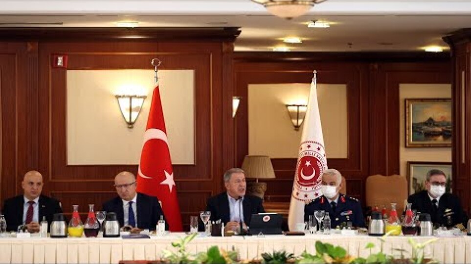 Millî Savunma Bakanı Hulusi Akar, Basın Yayın Kuruluşlarının Ankara Temsilcileriyle  Bir Araya Geldi