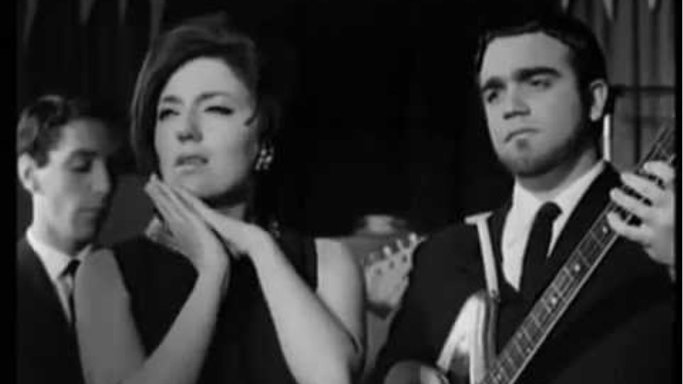 Ζωιτσα Κουρουκλη & The Stormies - Ακου με (1966)