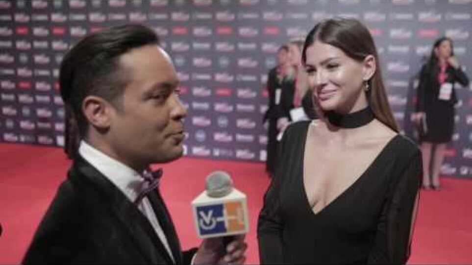 Pedro Padilla Entrevista a Eugenia Suárez ''China Suárez'' Premios Platino 2016