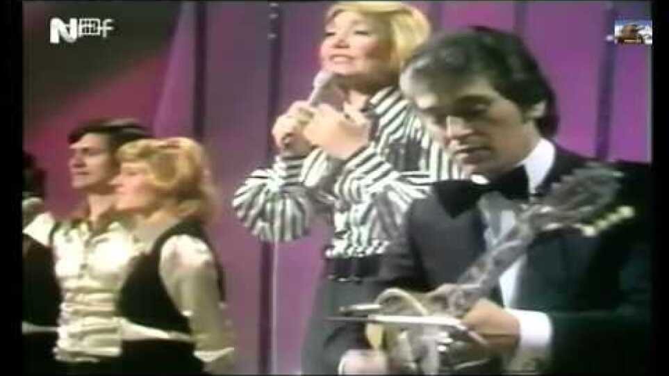 Eurovision 1974 (Greece) Marinella - Krasi Thalassa kai t agori mou