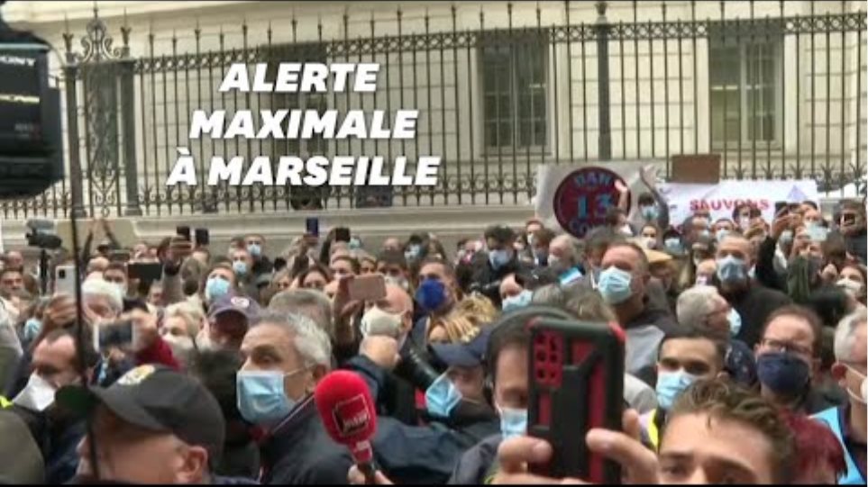 Des centaines de manifestants à Marseille contre la fermeture des bars et restaurants