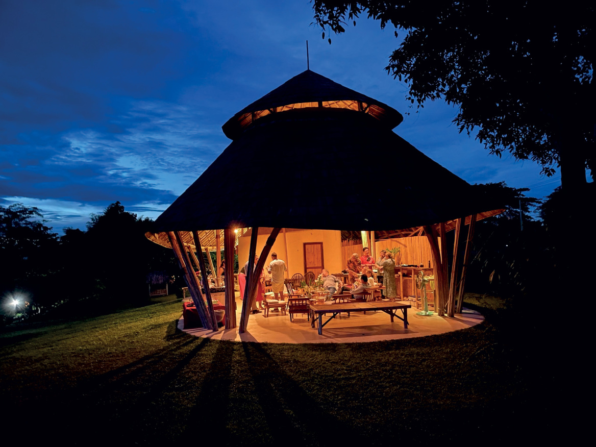 Panyaden International School: Κτίρια-θαύματα από λάσπη και μπαμπού