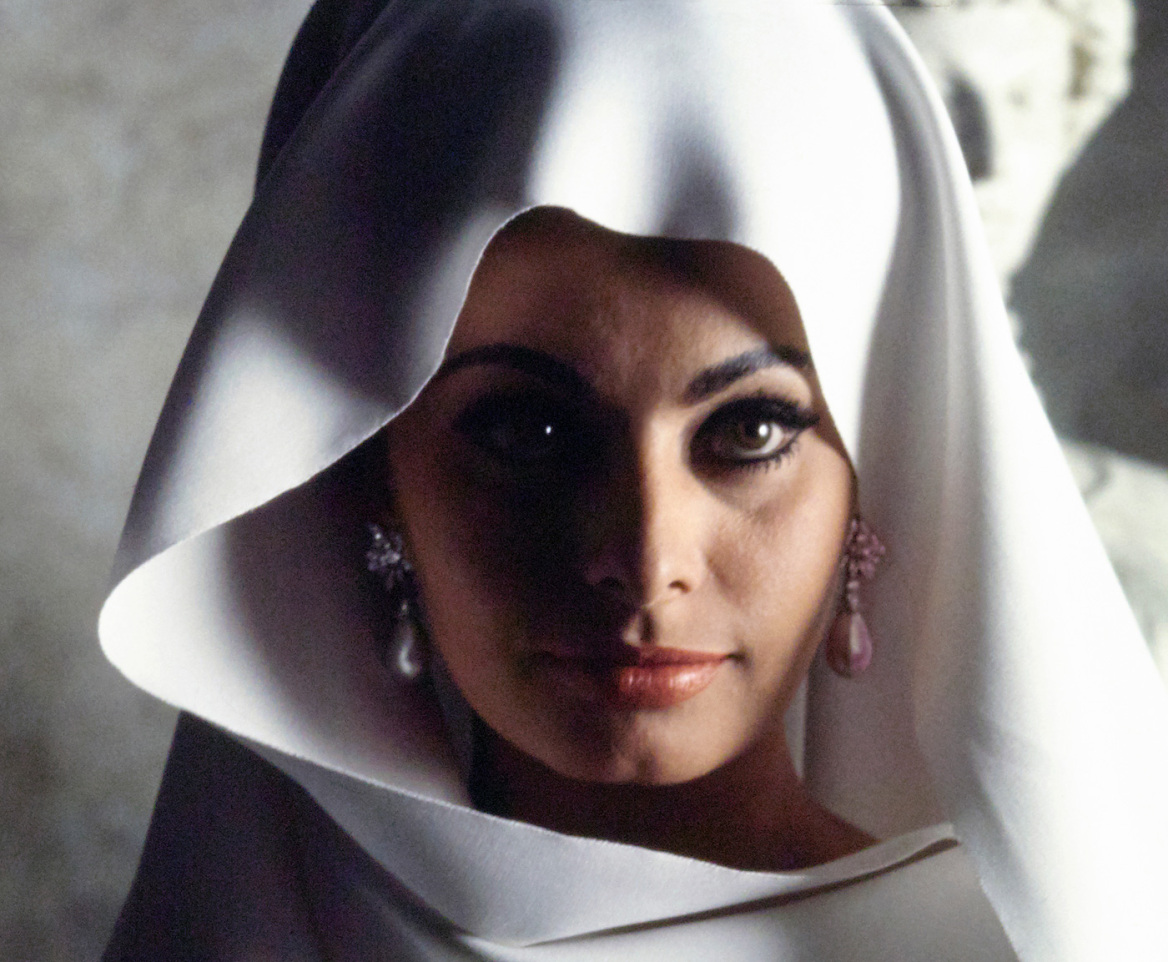 Σοφία Λόρεν στο Gala: Άφηνα το star system στο χαλάκι της εξώπορτας κι έδινα προτεραιότητα στην οικογένεια - Παρέμεινα προσγειωμένη