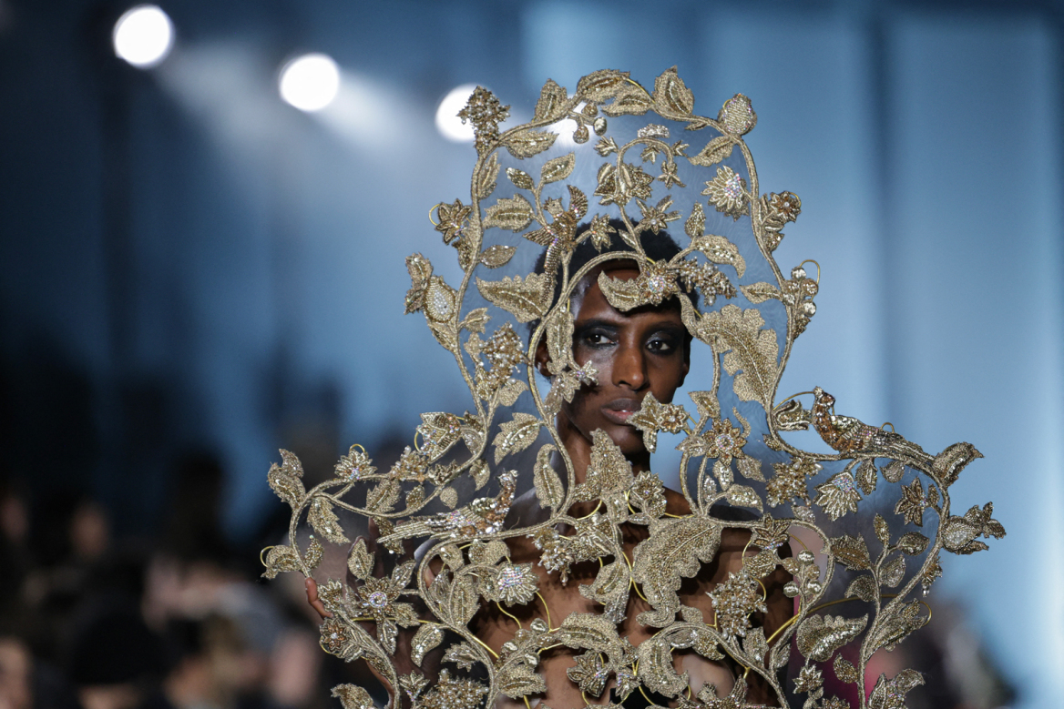 Paris Haute Couture Week: Το παλιό είναι το νέο καινούριο 