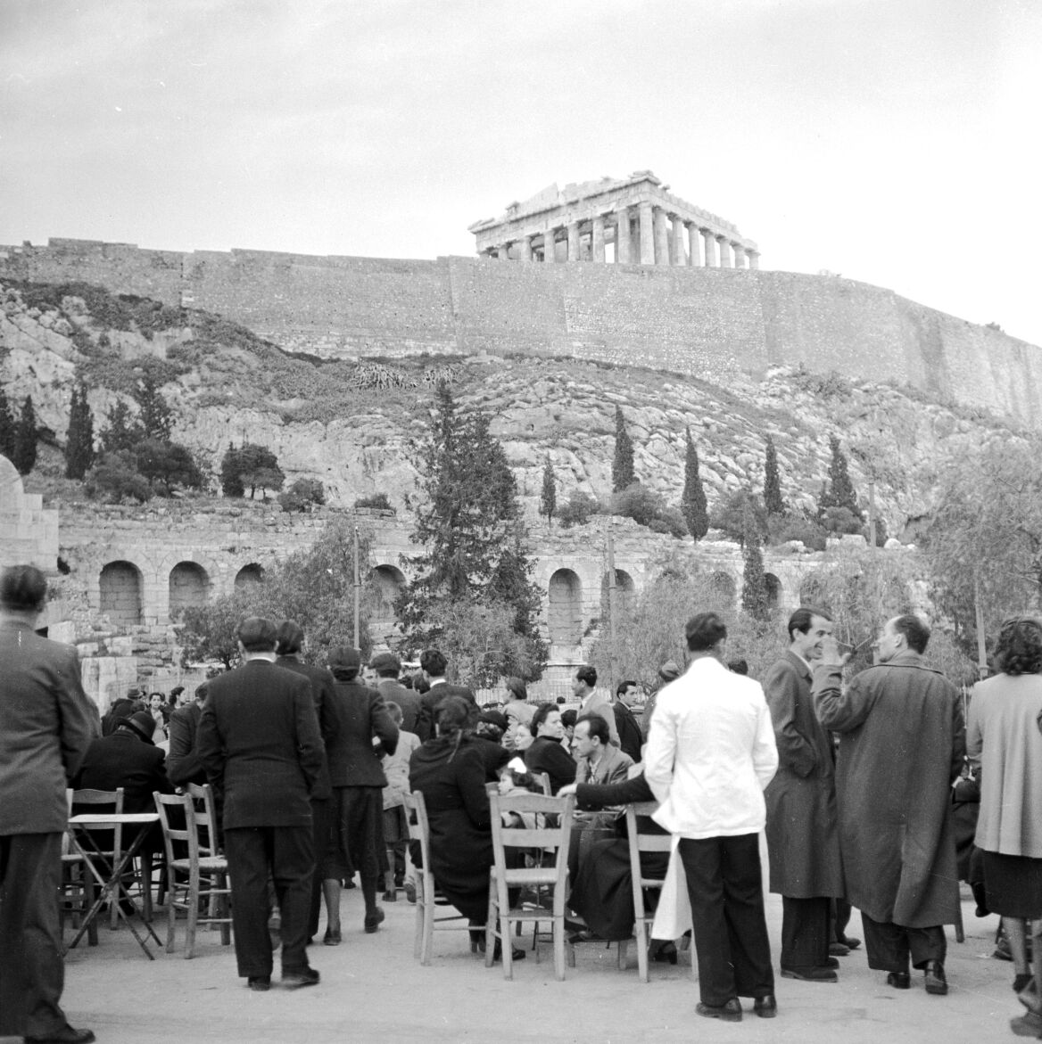 Τα καφενεία των Ελλήνων: Ταξίδι στην παράδοση και τη γεύση - Από το χθες στο σήμερα και οι 8 απαράβατοι κανόνες των θαμώνων