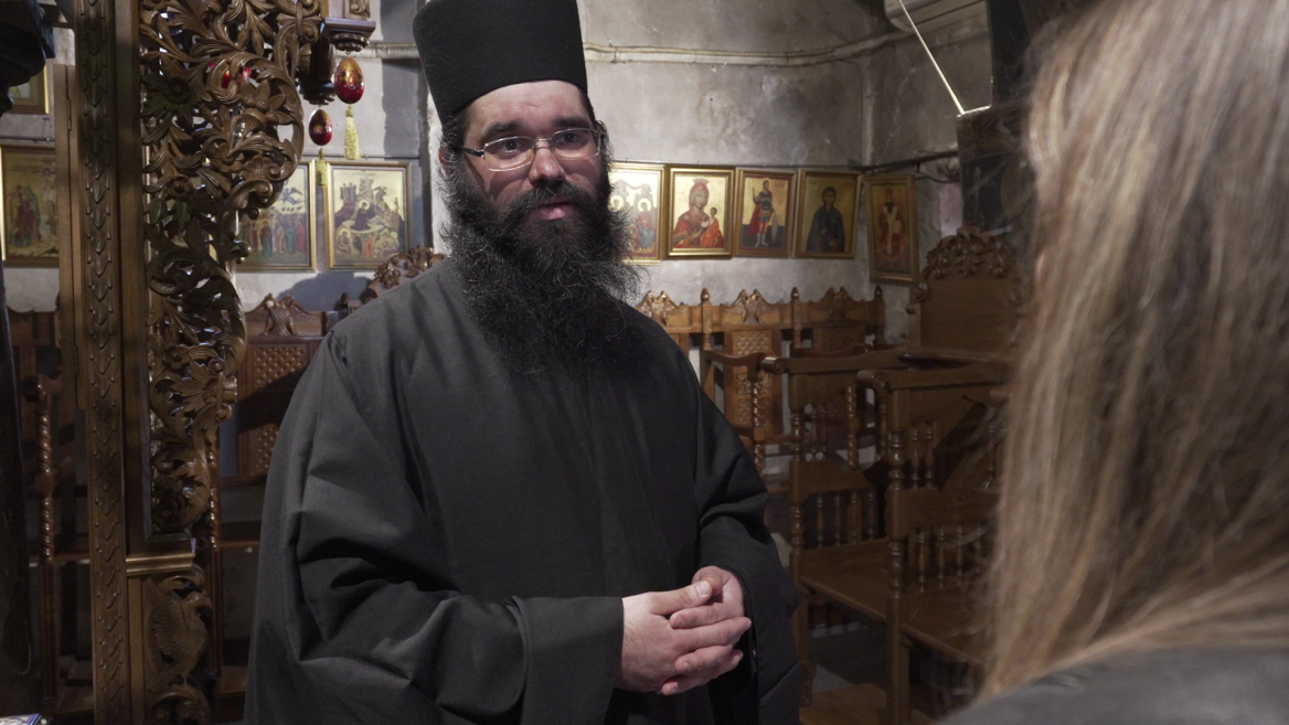 Μεγάλη Εβδομάδα στα Μοναστήρια της Ελλάδας: Η Ιερά Μονή Παναγίας Ελώνας πάνω από το φαράγγι του Δαφνώνα