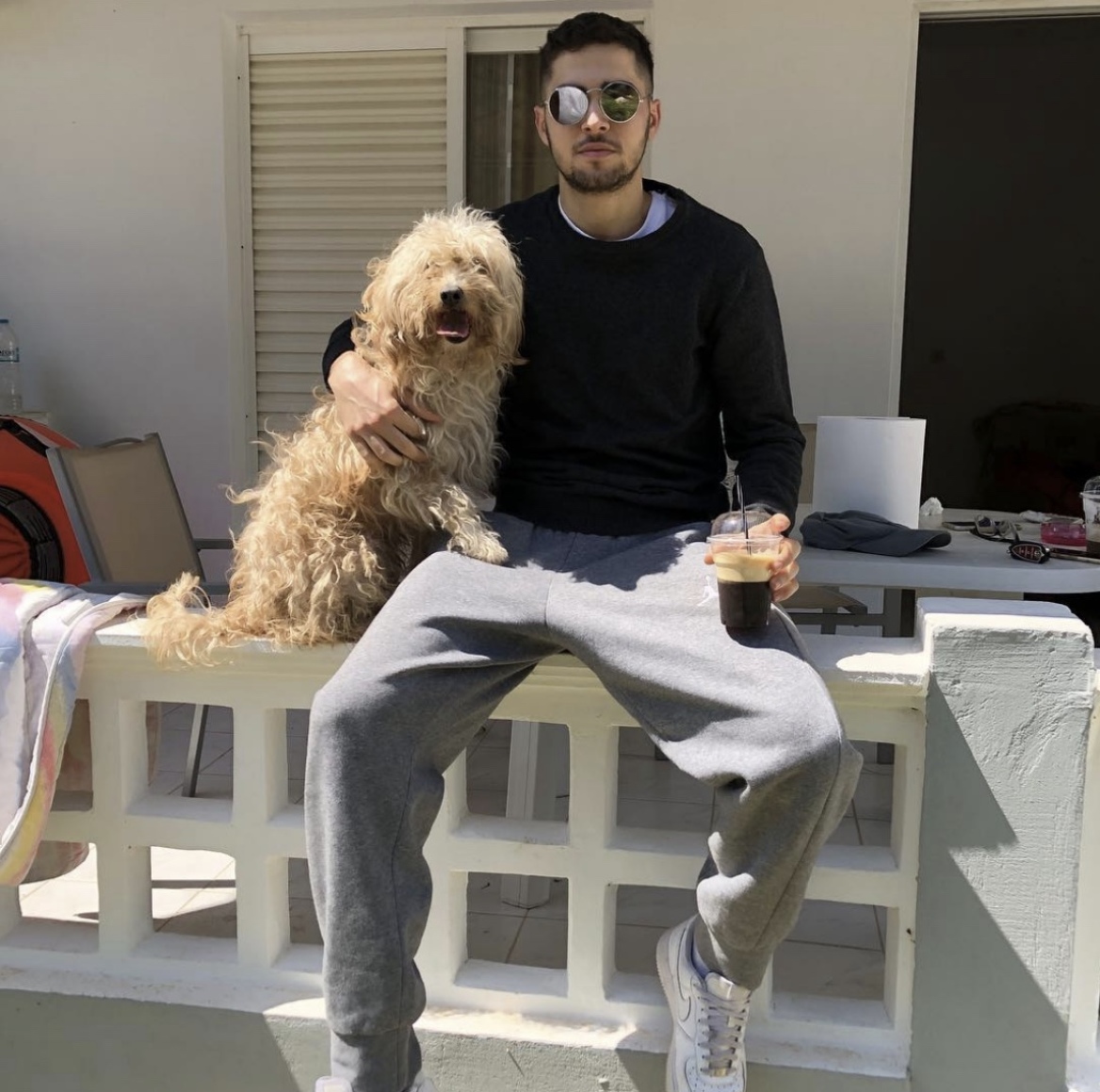 Εθνική μπάσκετ: Με... πιστολέρο Τολιόπουλο στο Παρίσι - Η προσωπική διαδρομή του παίκτη που σκοράρει τρίποντα από τα 10 μέτρα σε 2 δευτερόλεπτα