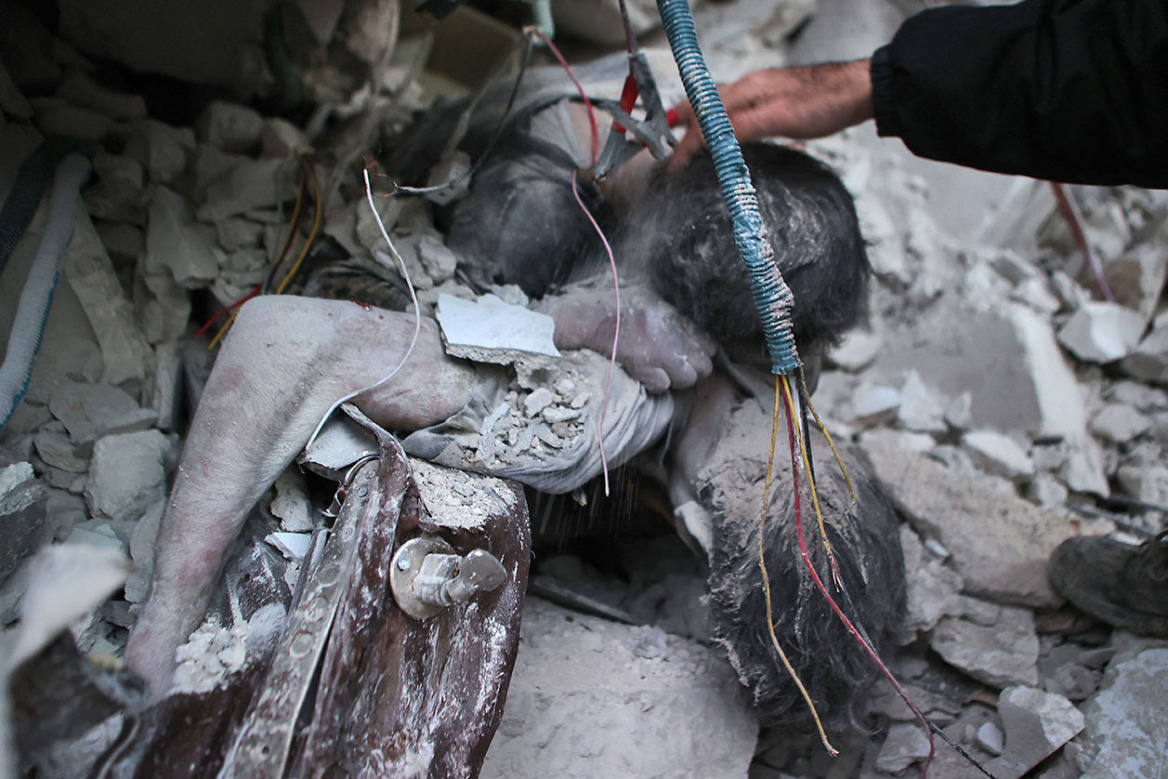 Η τραγωδία σε Τουρκία και Συρία μέσα από 20 φωτογραφίες - Πάνω από 5.000 οι νεκροί