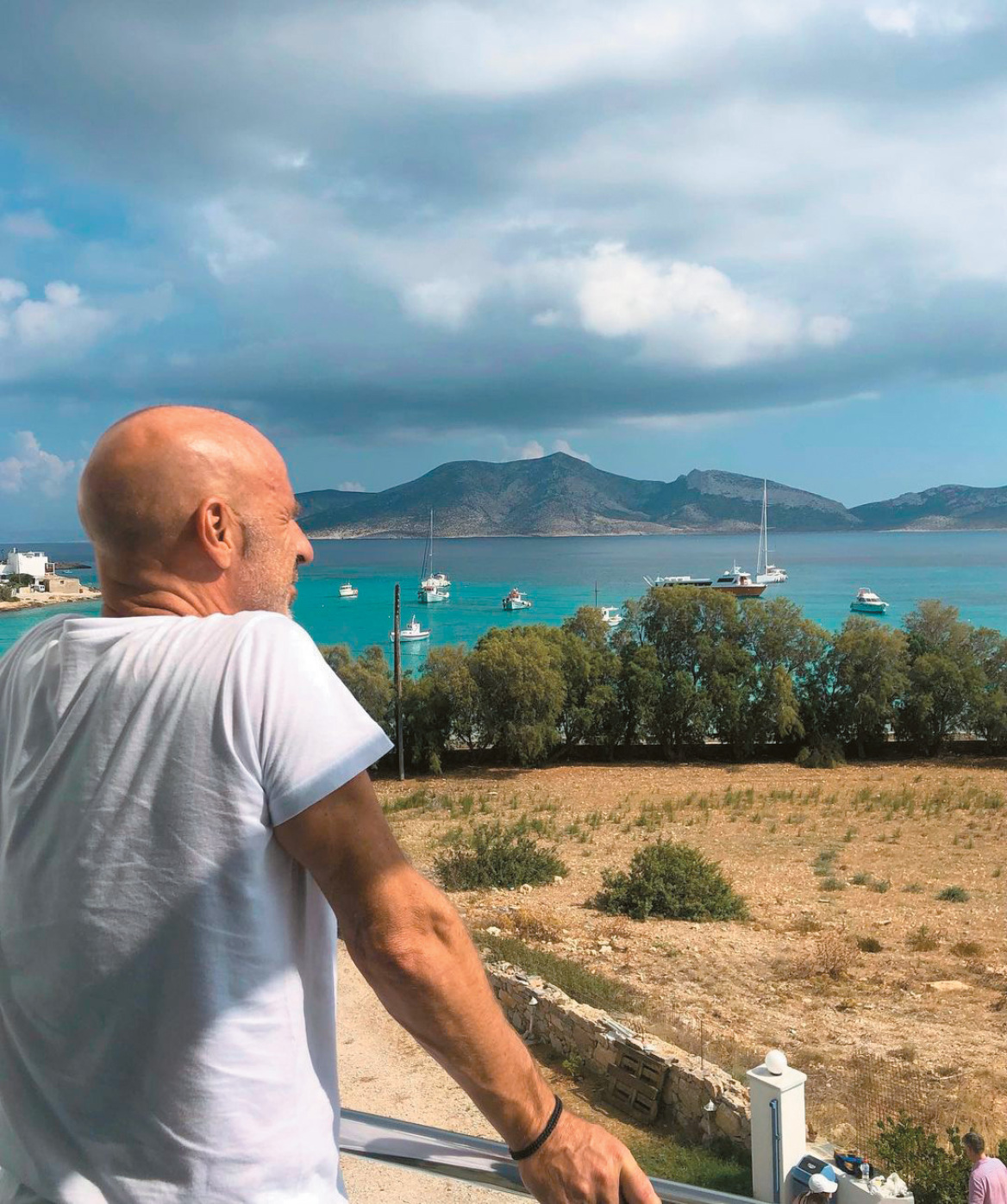 Στέφανος Ξενάκης - Πώς ο «συγγραφέας της αυτοβελτίωσης» κατέληξε  στη φυλακή