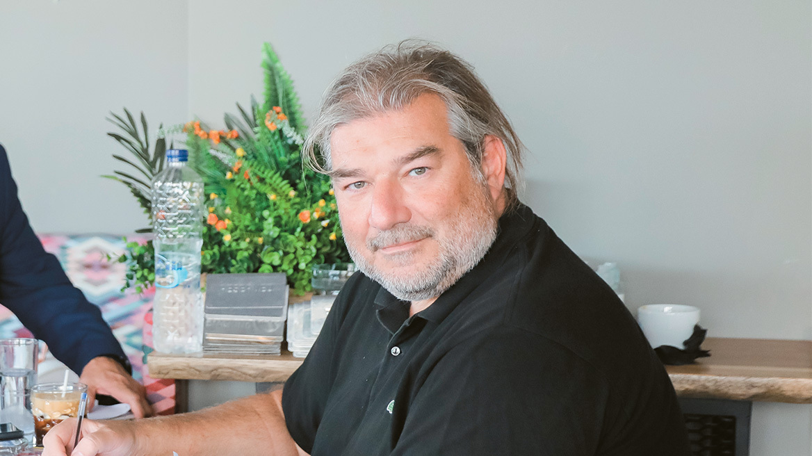 Να τα, τα νέα τα παιδιά: Κόντρες και διαψεύσεις στο πολιτικό χάος «δεξιά της ΝΔ»