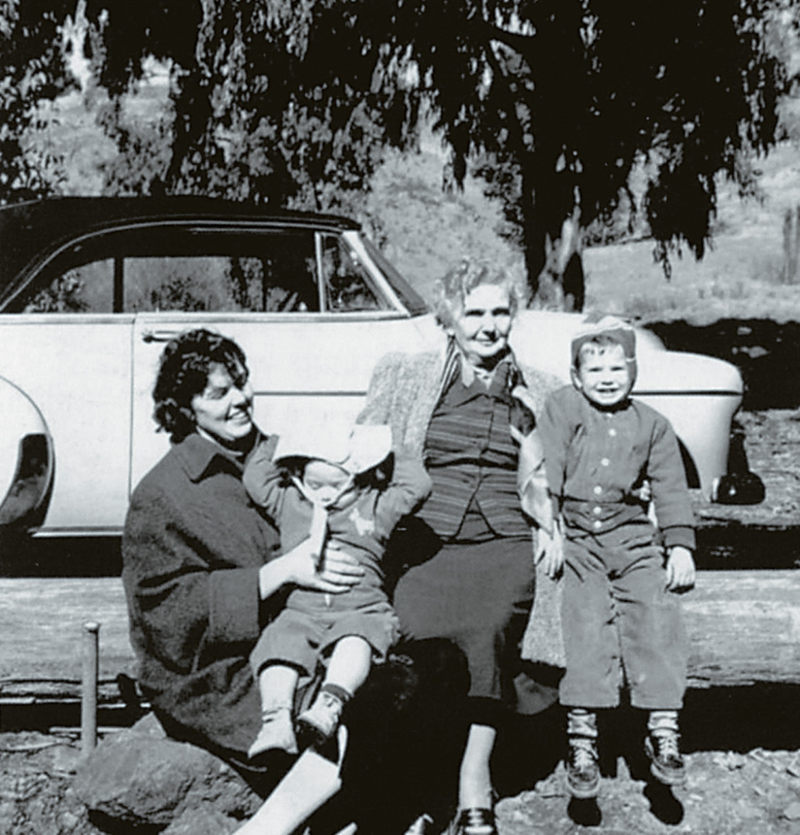 1.500 ερωτήσεις στον «άγνωστο» Ανδρέα - To νέο βιβλίο του Θανάση Λάλα