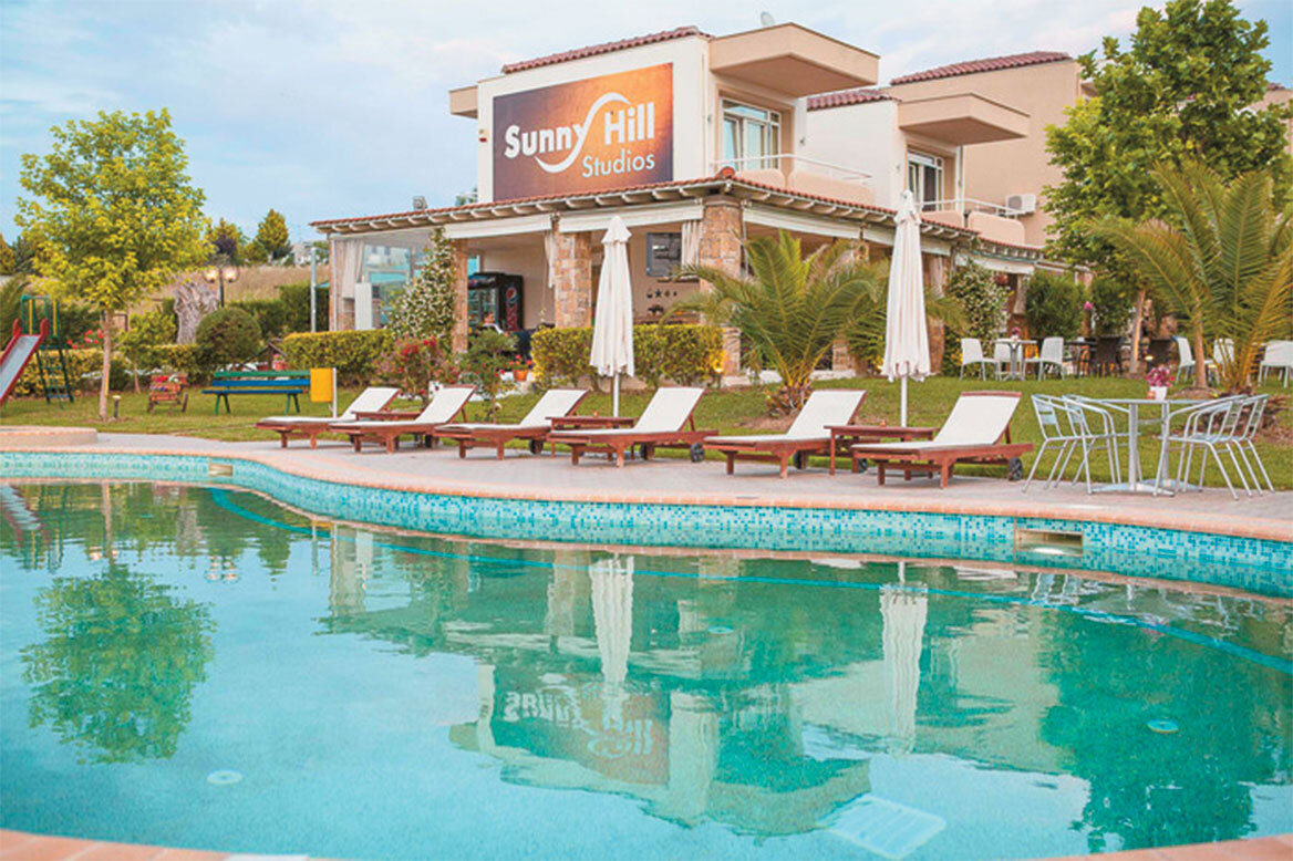 «Στο σφυρί» 35 ξενοδοχεία σε όλη την Ελλάδα - Ποια βγαίνουν σε πλειστηριασμό