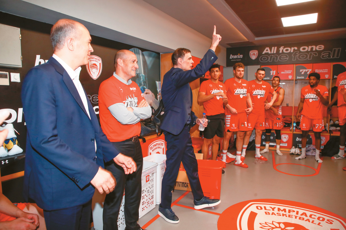 Γιώργος Μπαρτζώκας: Η ιστορία του κόουτς στα γήπεδα