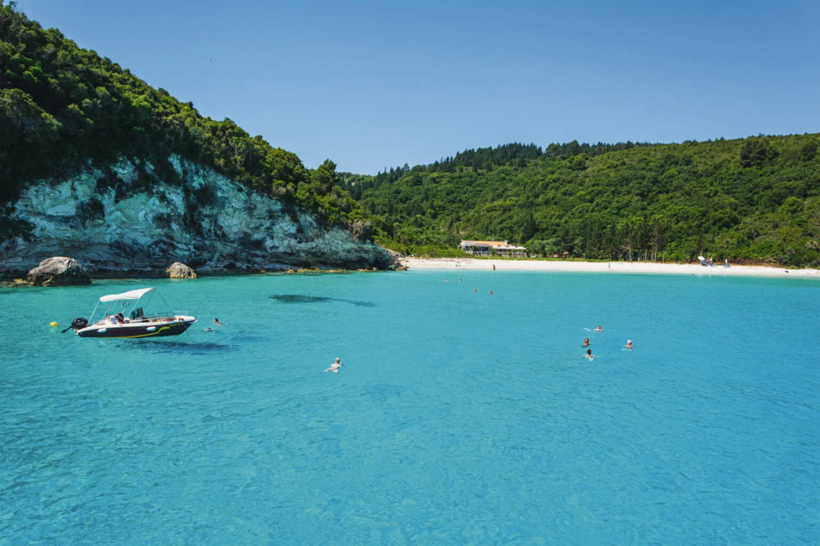 57 παραλίες της Ελλάδας που θυμίζουν επίγειο παράδεισο