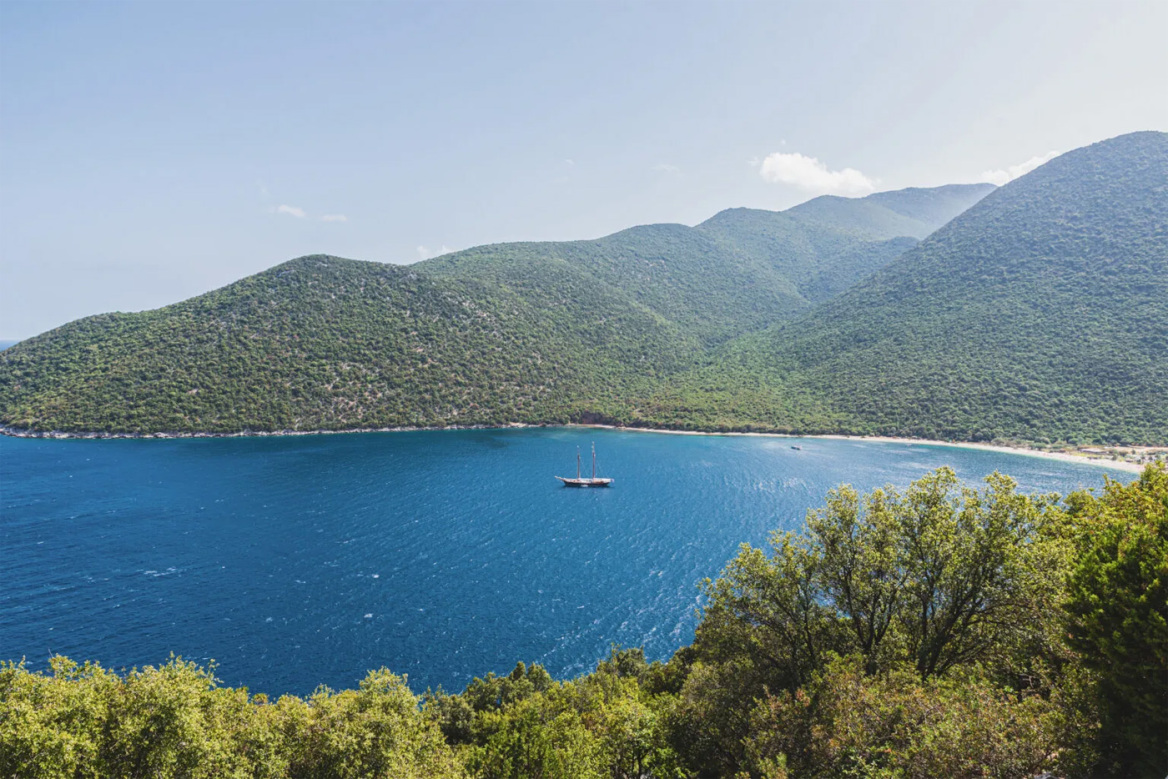 57 παραλίες της Ελλάδας που θυμίζουν επίγειο παράδεισο