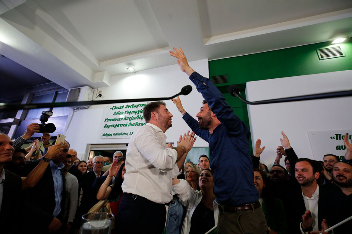 Εκλογές 2023: Η βραδιά των έντονων συγκινήσεων σε 16 φωτογραφίες 