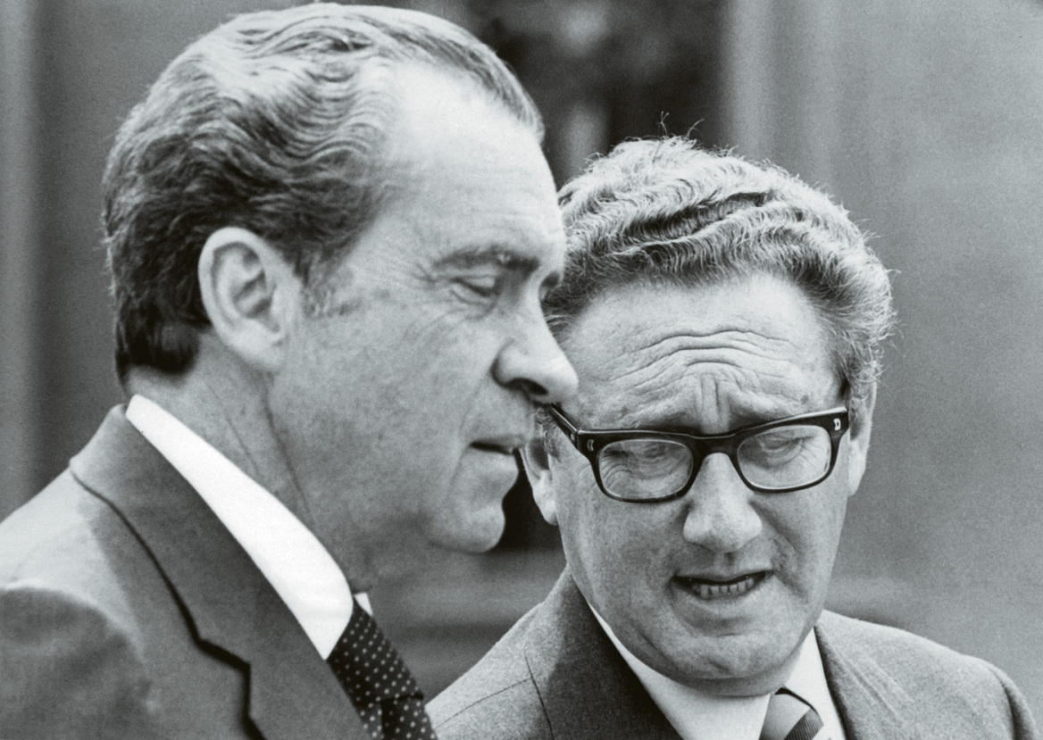 Χένρι Κίσινγκερ: Του έκαναν έκπληξη με τούρτα στο Economic Club της Νέας Υόρκης - Ήρωας ή διαβολικός;, δείτε βίντεο