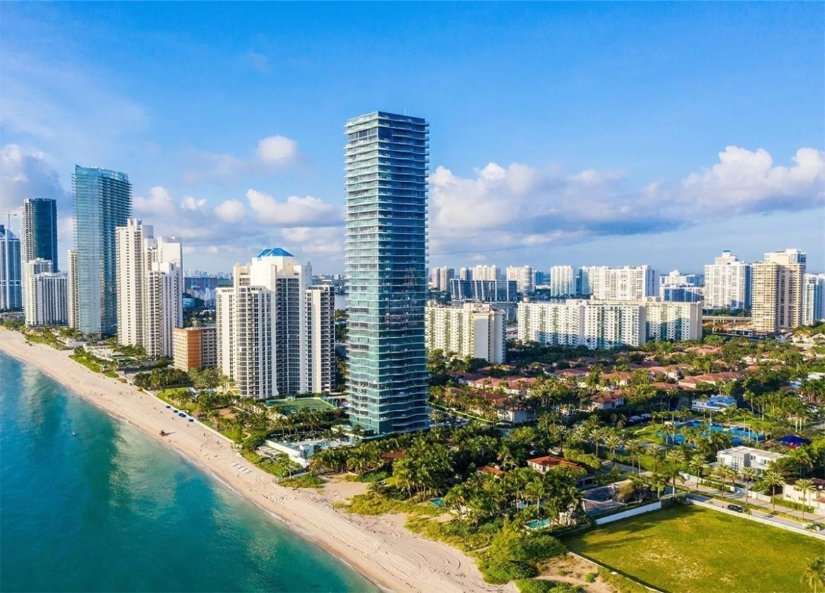 Ρονάλντο vs Μέσι: Από τα γήπεδα στη μάχη της χλιδής - Ποιος έχει μεγαλύτερη περιουσία