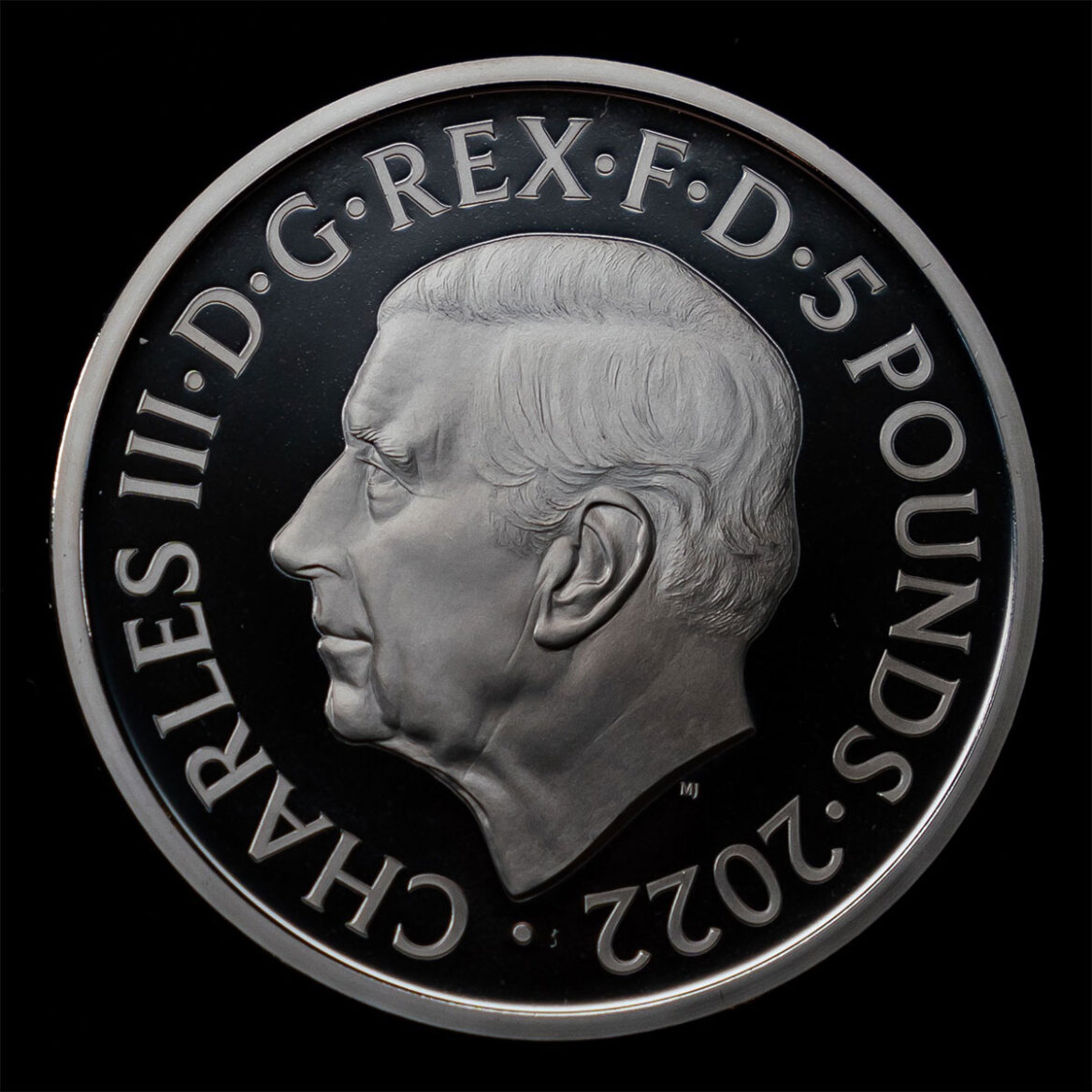 Ενωμένα πόδια, χειροφίλημα, ποτέ στο ίδιο αεροπλάνο: Το βασιλικό πρωτόκολλο για κάθε περίσταση