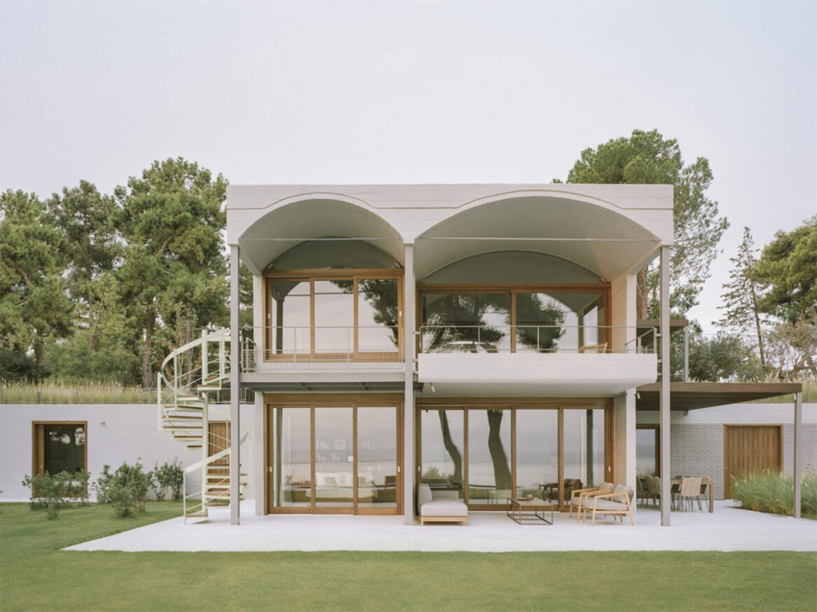 15 κατοικίες κορυφαίας αρχιτεκτονικής σε όλη την Ελλάδα - Δείτε φωτογραφίες και βίντεο