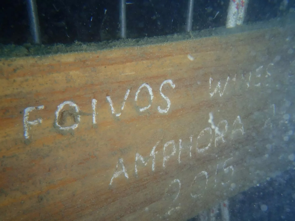 Τι συνέβη όταν 1.250 φιάλες Μαυροδάφνης παλαίωσαν για 3 χρόνια στον βυθό της Κεφαλονιάς