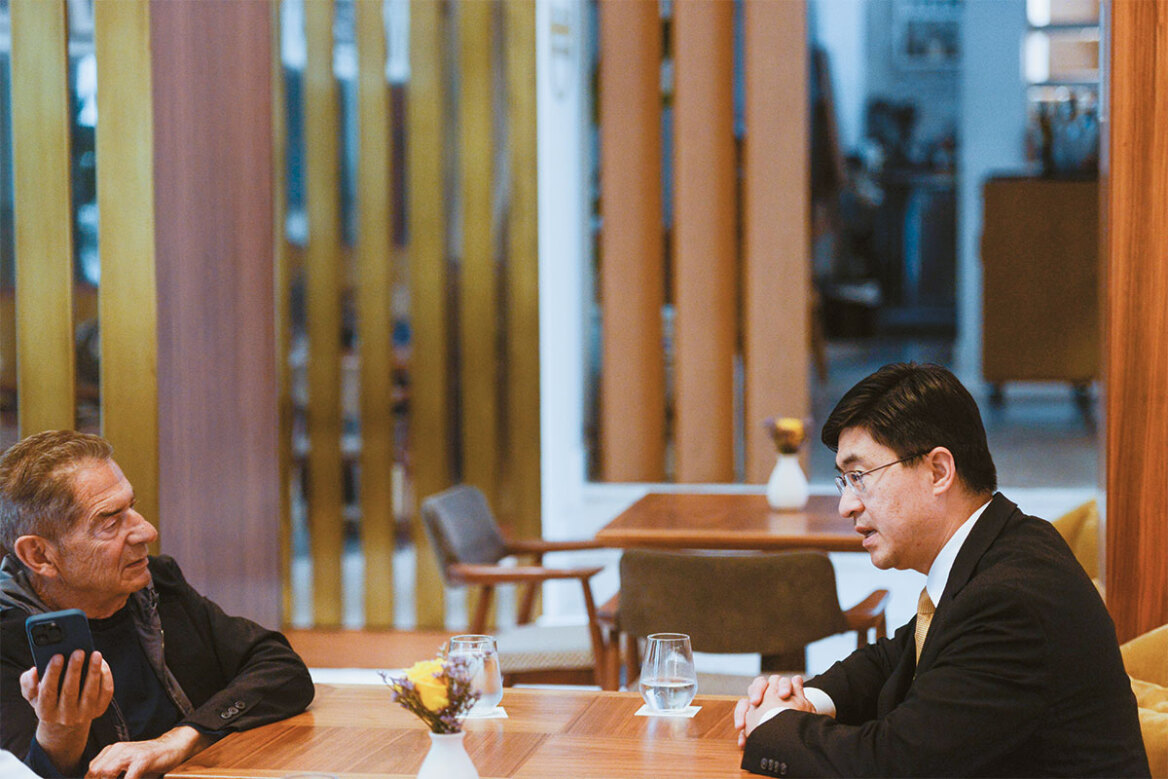 Ο πρόεδρος του Πανεπιστημίου Πέρντιου στον Δανίκα: Περιμένουμε Έλληνες για διδακτορικό με αμοιβή $35.000