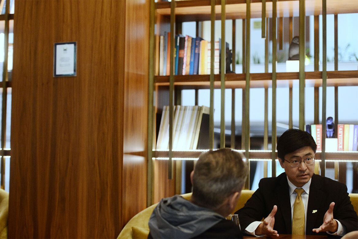 Ο πρόεδρος του Πανεπιστημίου Πέρντιου στον Δανίκα: Περιμένουμε Έλληνες για διδακτορικό με αμοιβή $35.000