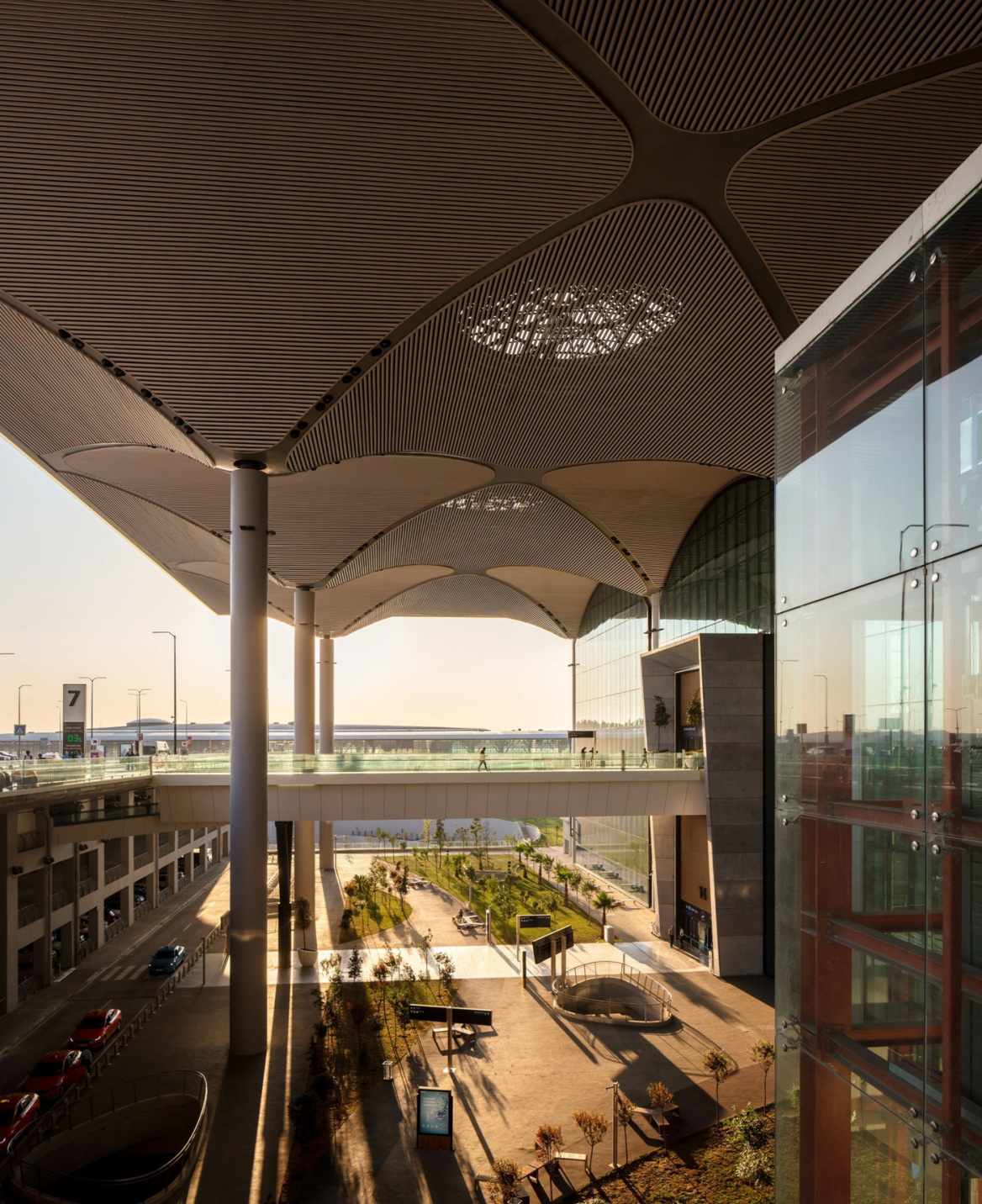 Το αεροδρόμιο της Κωνσταντινούπολης είναι ένας γίγαντας στο σταυροδρόμι των ηπείρων