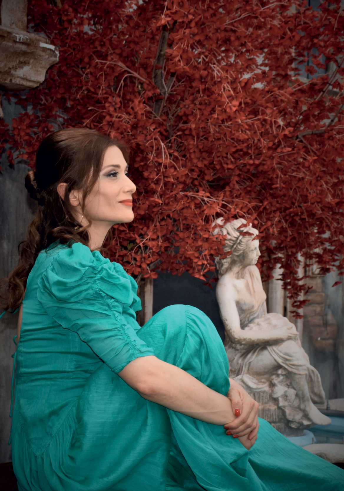 Δάφνη Αλεξάντερ, η Κύπρια ηθοποιός που χτίζει μια σημαντική διεθνή καριέρα, χωρίς να ξεχνάει ούτε στιγμή τις ελληνικές ρίζες της