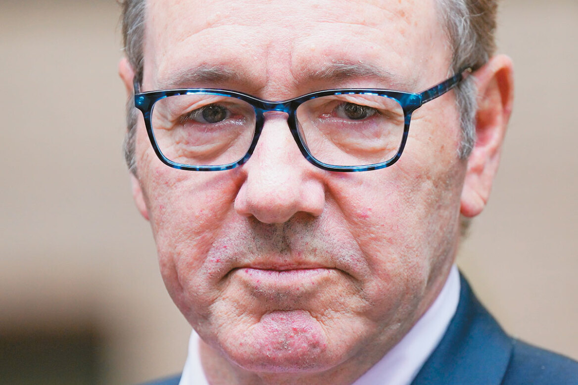 Κέβιν Σπέισι: Από τις καταγγελίες, στη δολοφονία χαρακτήρα και τελικά στην αθώωση - Το MeToo στο… εδώλιο