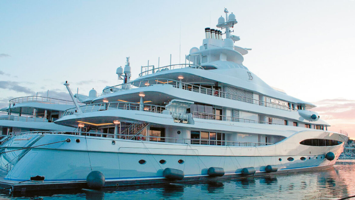 Ο χάρτης με τα super yachts των διασήμων σε Αιγαίο και Ιόνιο