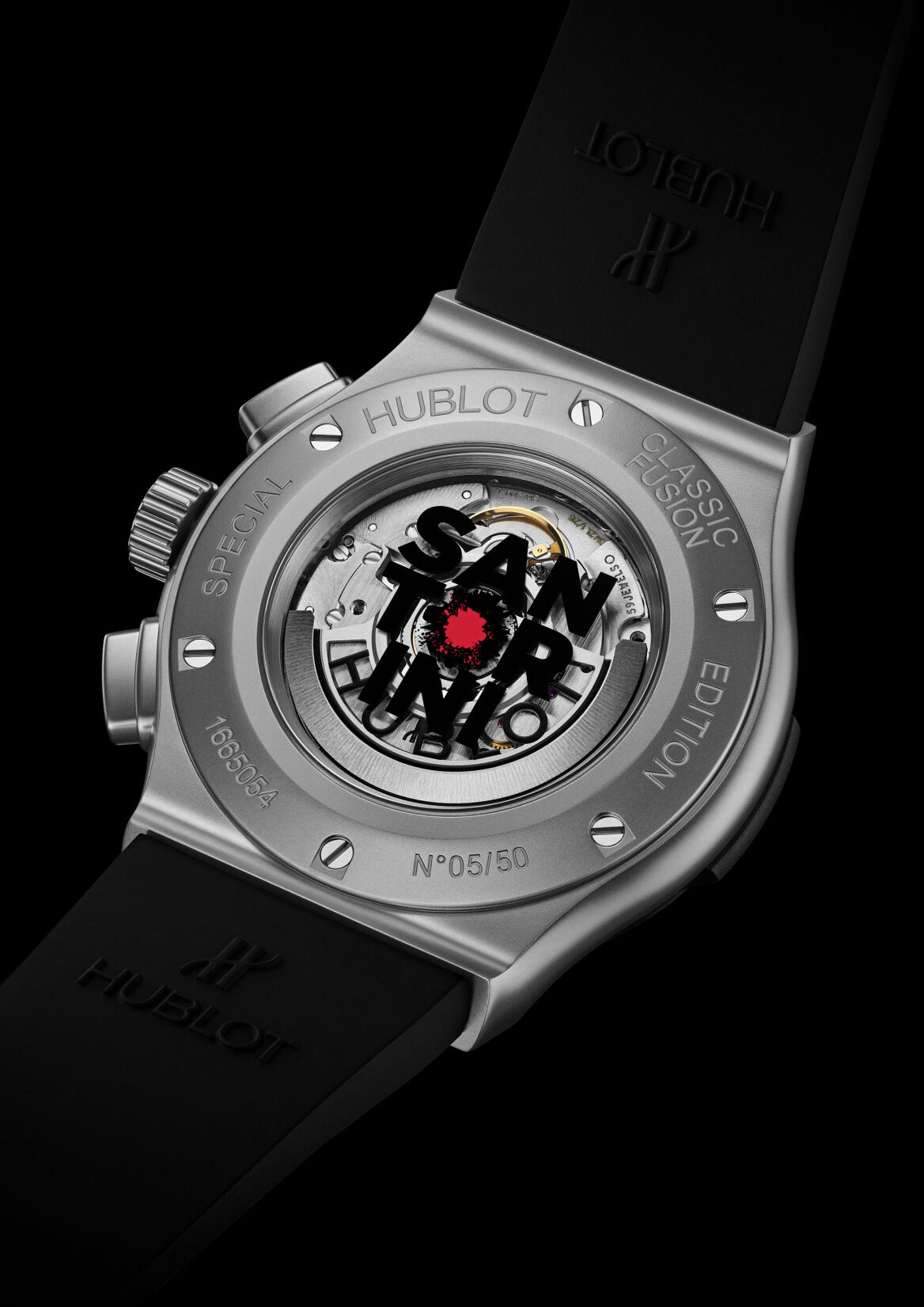 Η νέα μπουτίκ της Hublot στη Σαντορίνη παρουσιάζει δύο νέους χρονογράφους που εμπνέονται από το ηφαίστειό της 