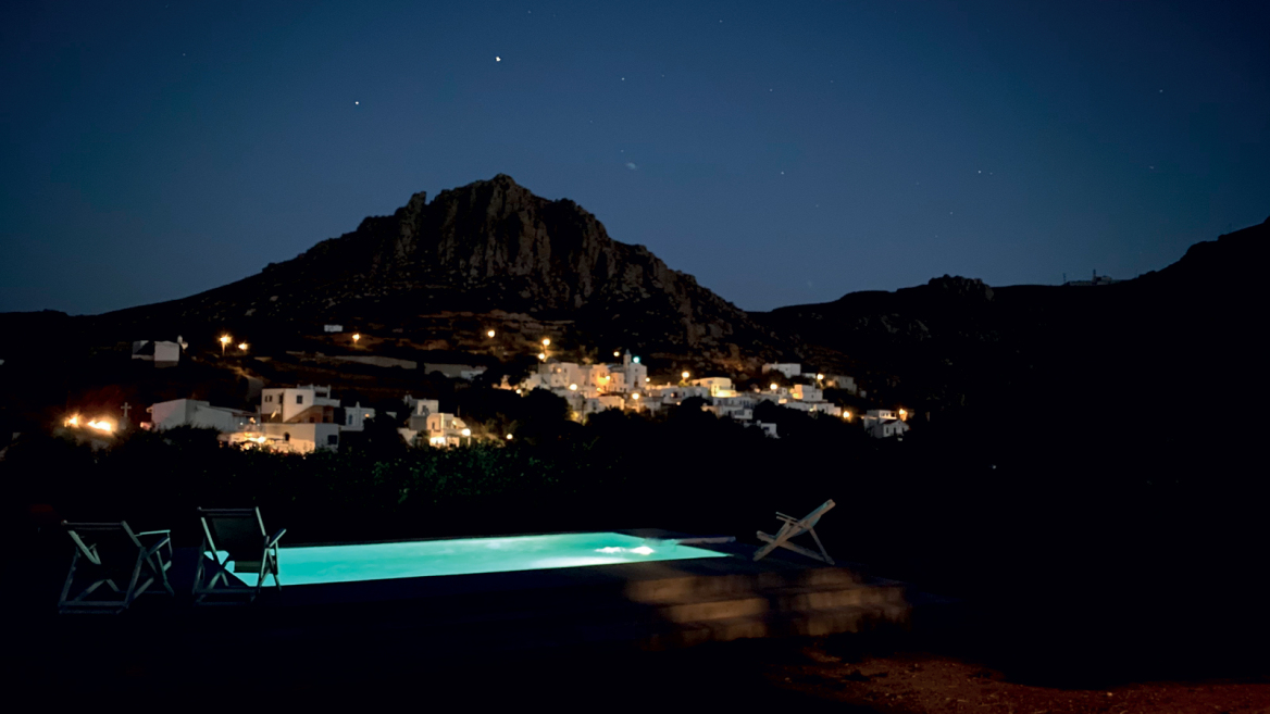 Μάγια Τσόκλη: Μέρες και νύχτες της στην Τήνο