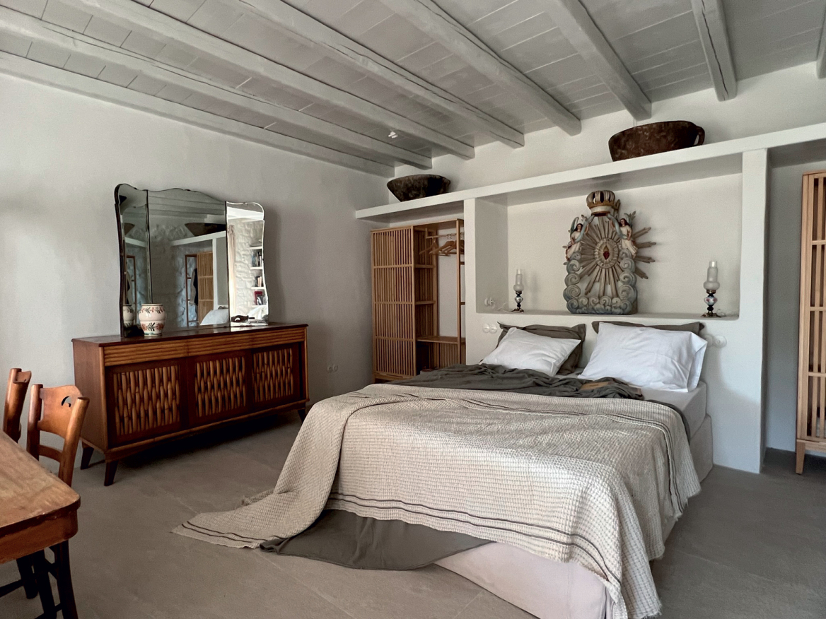 Μάγια Τσόκλη: Μέρες και νύχτες της στην Τήνο