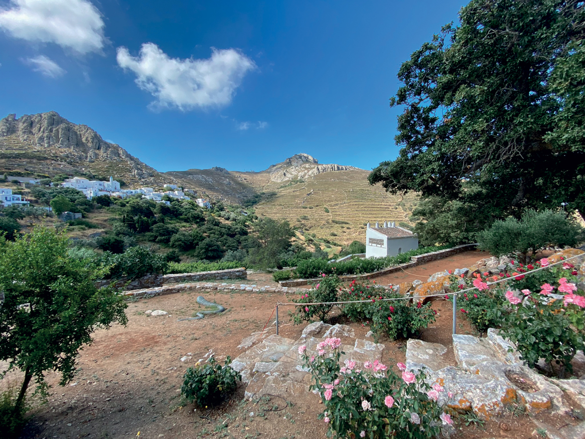 Μάγια Τσόκλη: Μέρες και νύχτες της στην Τήνο