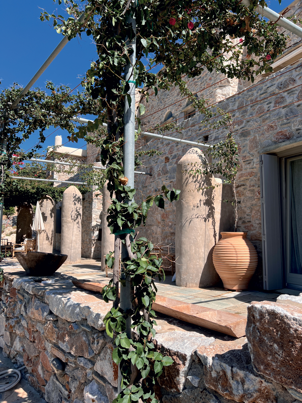 Μάγια Τσόκλη: Μέρες και νύχτες της στην Τήνο