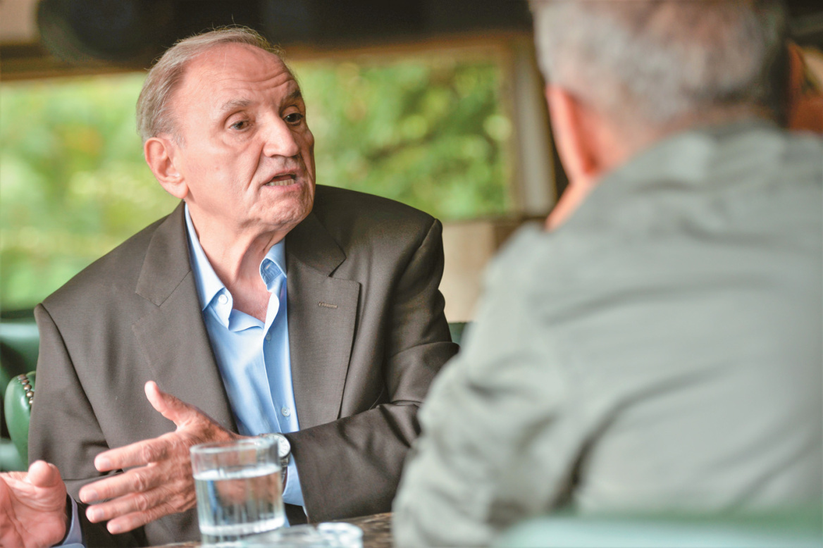 Ο Τζουμάκας τα βάζει με όλους στον ΣΥΡΙΖΑ: «Αν θέλουν νέα ήττα,  ας ψηφίσουν...  τους άλλους»