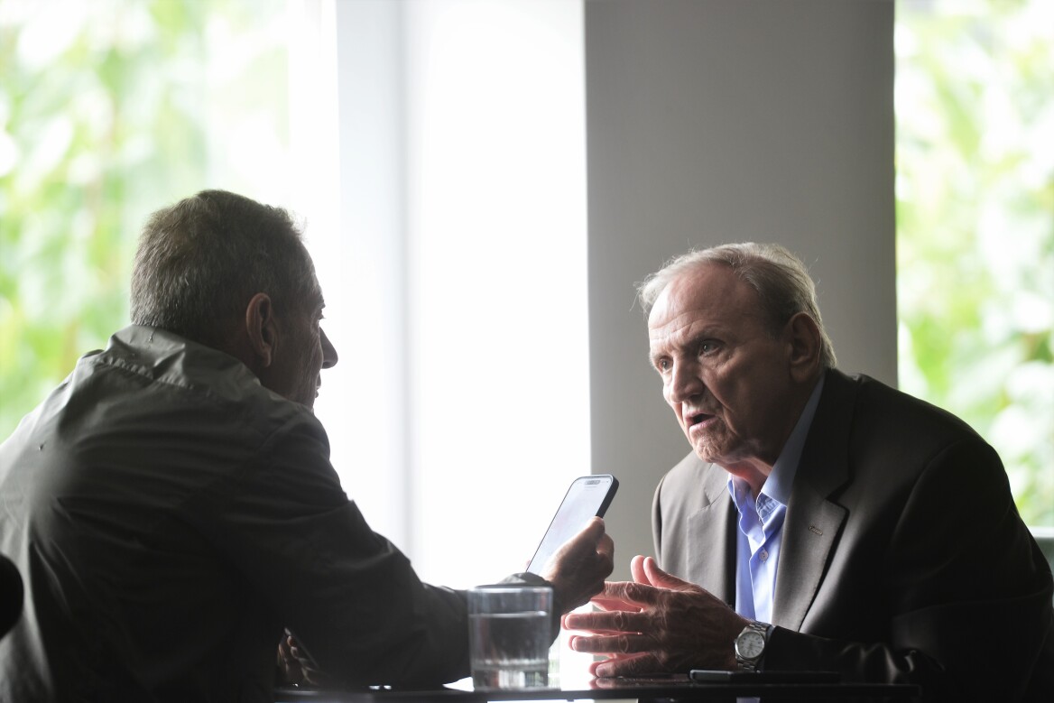 Ο Τζουμάκας τα βάζει με όλους στον ΣΥΡΙΖΑ: «Αν θέλουν νέα ήττα,  ας ψηφίσουν...  τους άλλους»