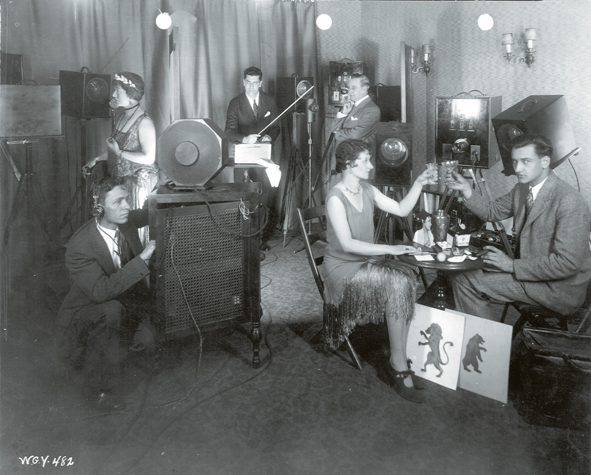 Ο «tech αιώνας»  των σίριαλ: Από τις σαπουνόπερες στο streaming