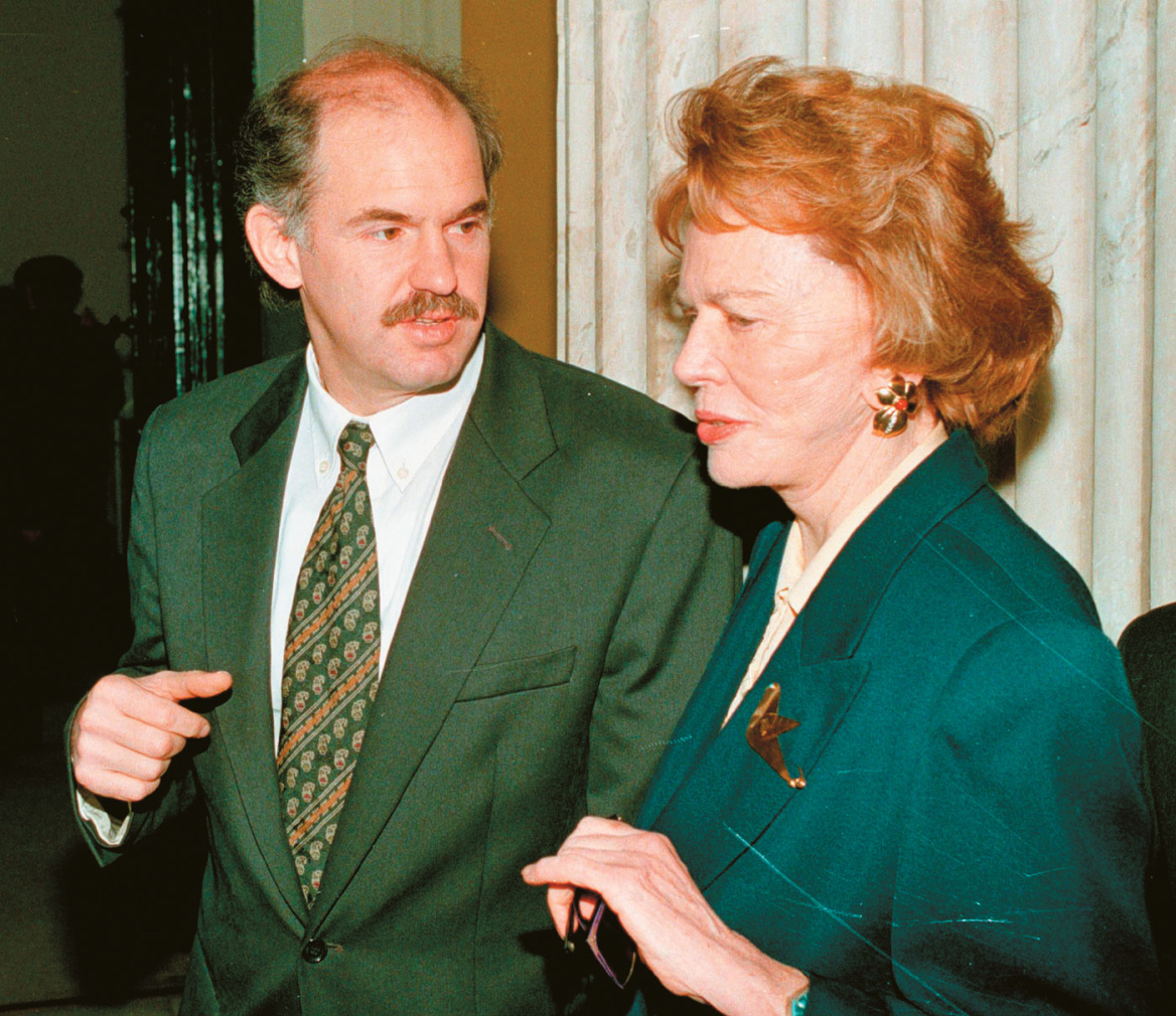 Έρωτας και εξουσία στον αιώνα της Μαργαρίτας Παπανδρέου